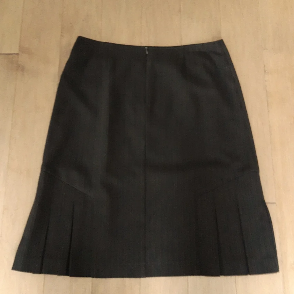 San Francisco / Striped Pleated Skirt / Size 9 - Picture 3 of 7